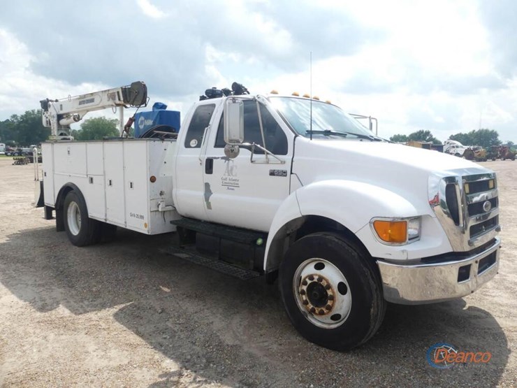 2006-ford-f650-image-1