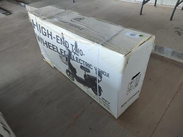 irev-high-end-two-wheel-electric-scooter-image-5