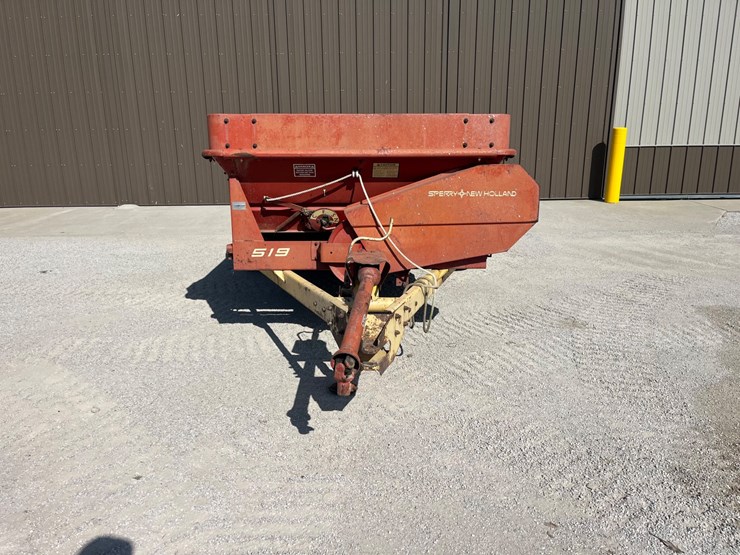 new-holland-519-image-8