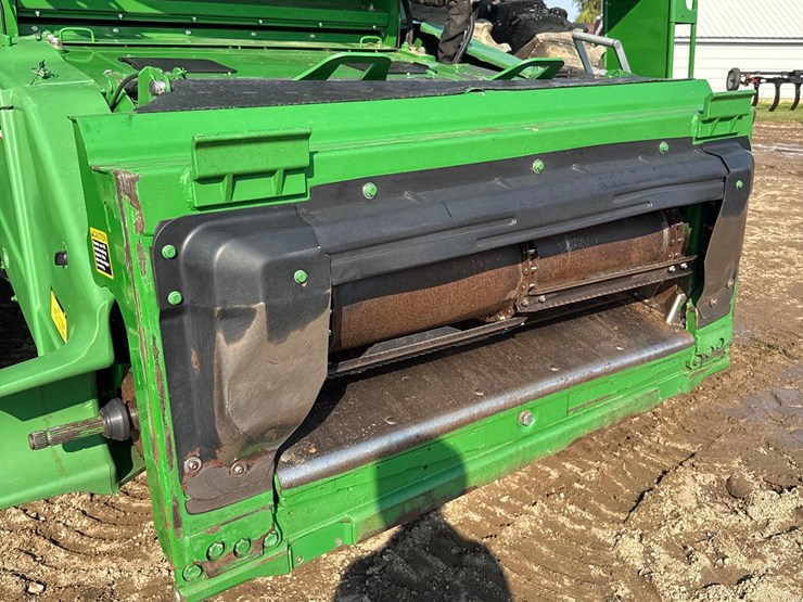 2011-john-deere-9770-sts-image-111
