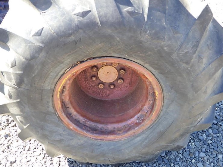 same-tractor-image-12