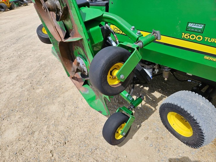 john-deere-1600-turbo-image-22