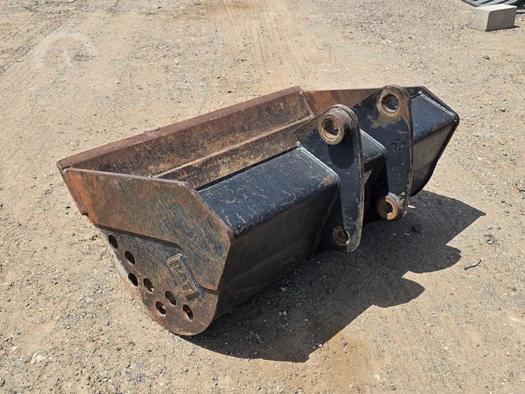 caterpillar-416d-image-4