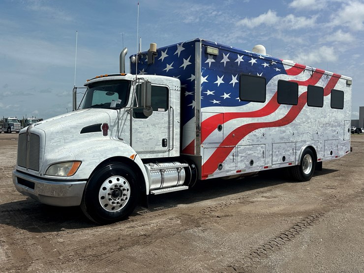 2012-kenworth-t370-image-1