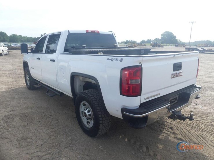 2015-gmc-2500hd-image-3