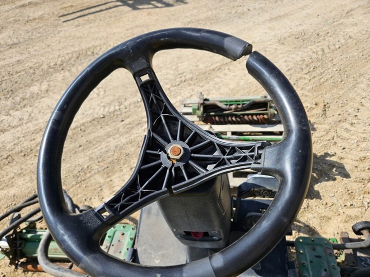 john-deere-3225c-image-25