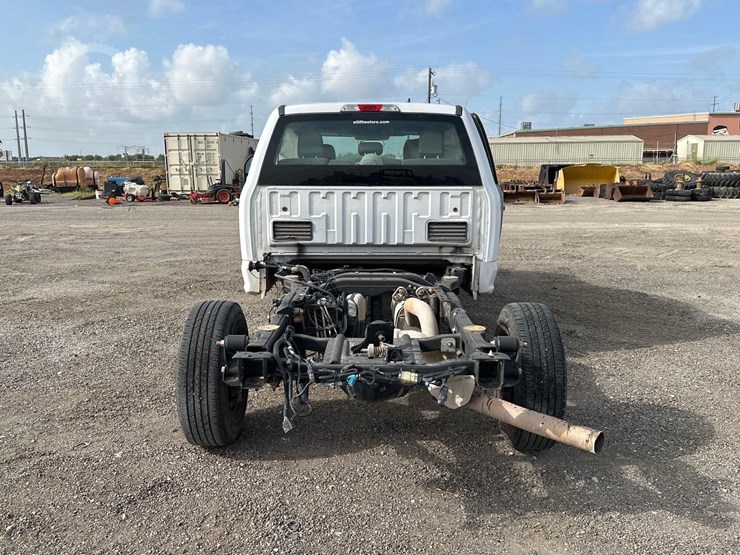 2019-ford-f250-image-8