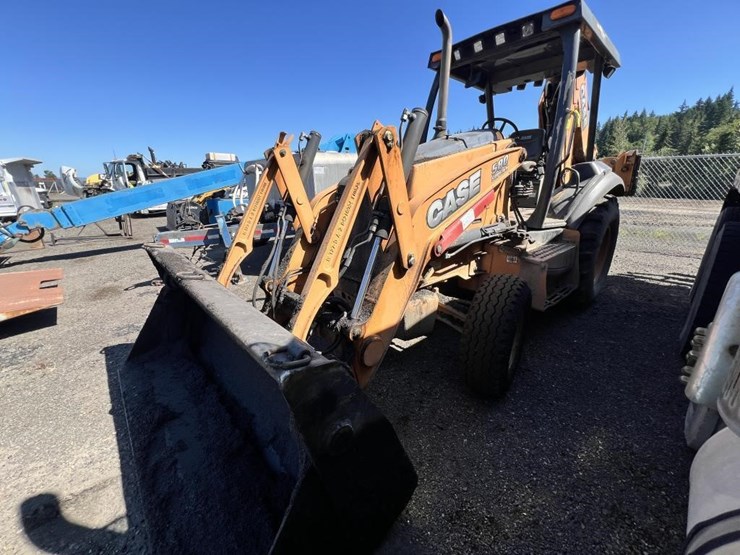 2012-case-580sn-image-1