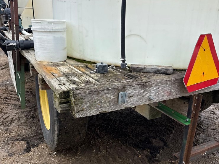 9ft-x-20-1/2ft-wooden-flatbed-w/-poly-tanks-&-pump-image-23