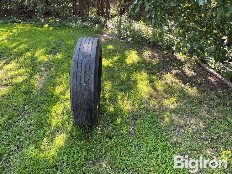 roadmaster-285/75r24.5-truck-tire-image-8