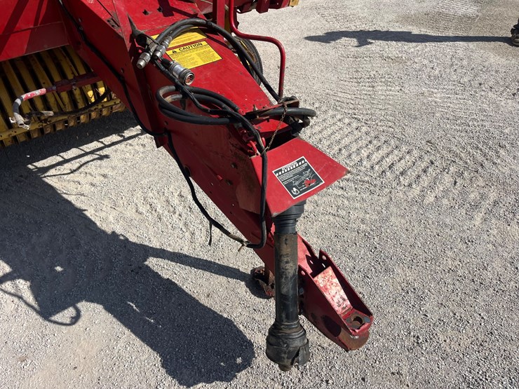 new-holland-853-image-9