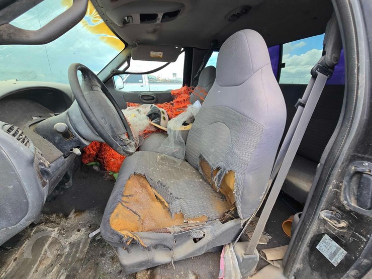 2000-ford-f150-image-9