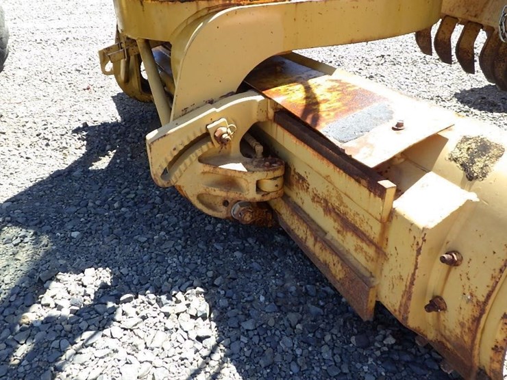 mitsubishi-mg130-motor-grader-image-25