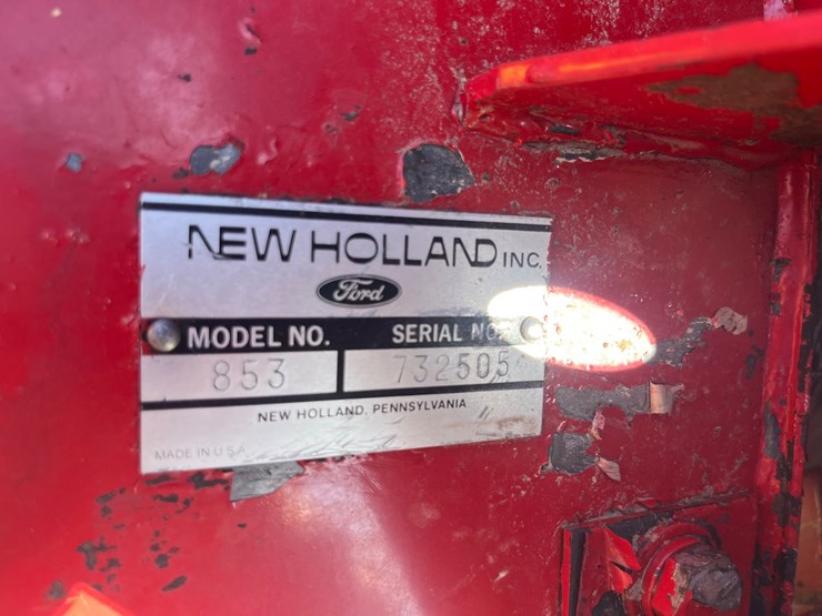 new-holland-853-image-27