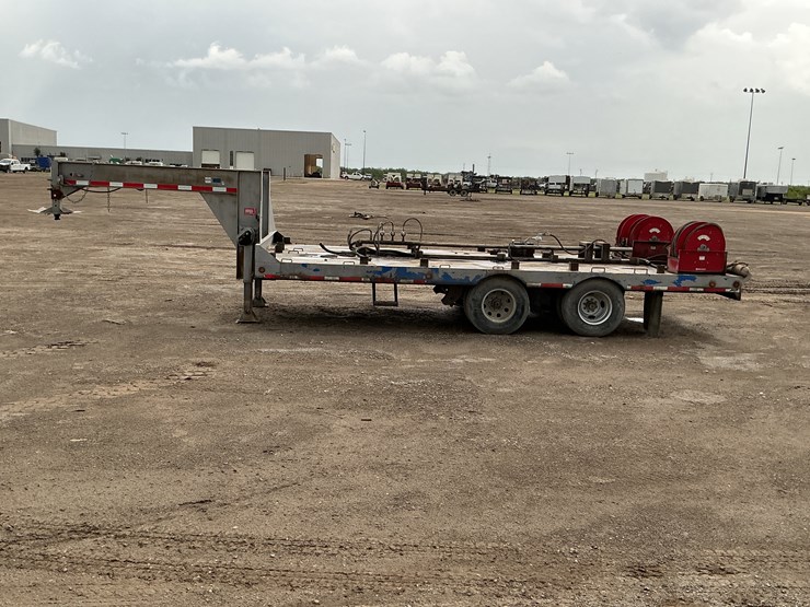 2012-utility-flatbed-image-7