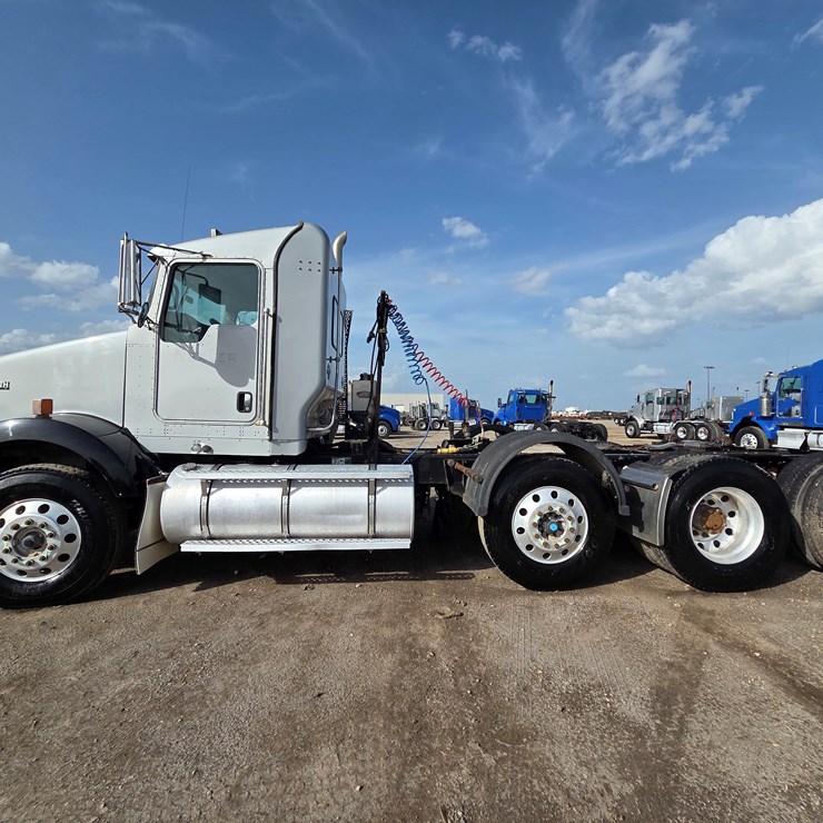 2012 KENWORTH T800