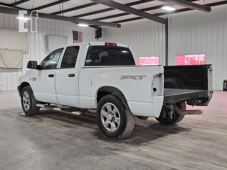 2008-dodge-2500-image-4
