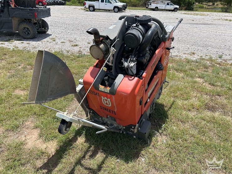 2021-husqvarna-fs5000d-image-3