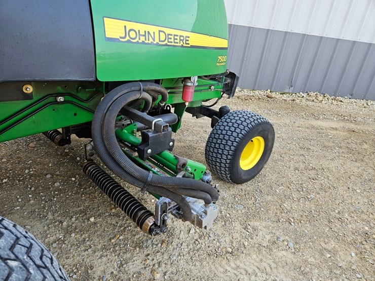 john-deere-7500-image-14