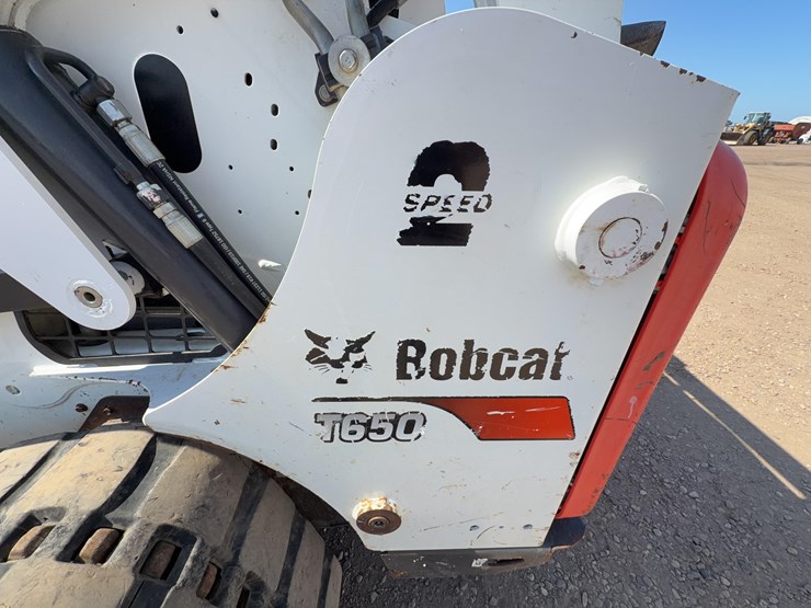 2017-bobcat-t650-image-14