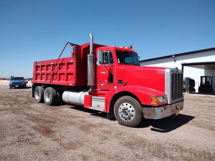 1996-peterbilt-377-image-7