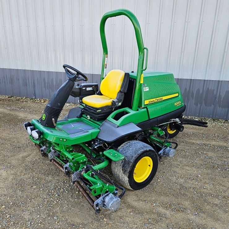 JOHN DEERE 8000