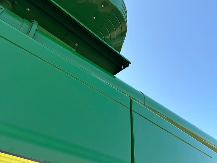 2011-john-deere-9770-sts-image-123