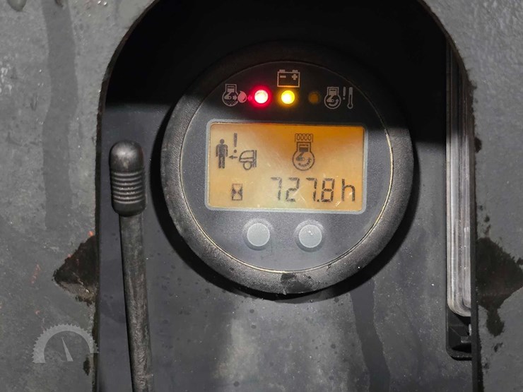 2019-bomag-bmp8500-image-10