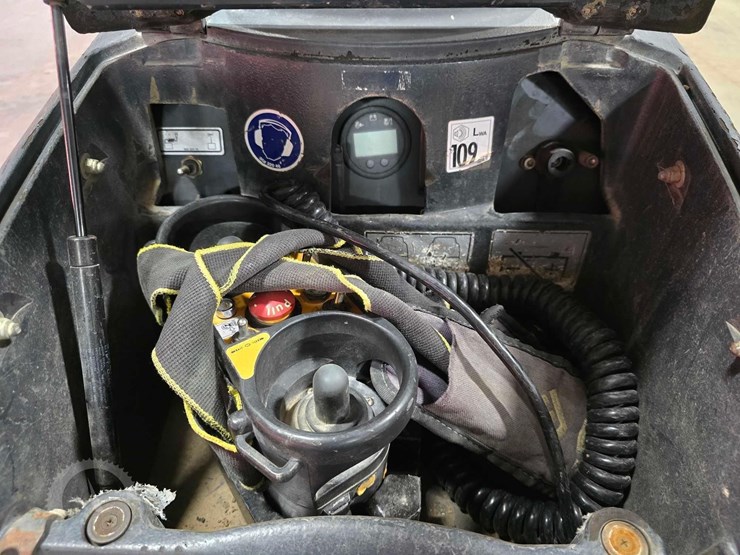 2019-bomag-bmp8500-image-17
