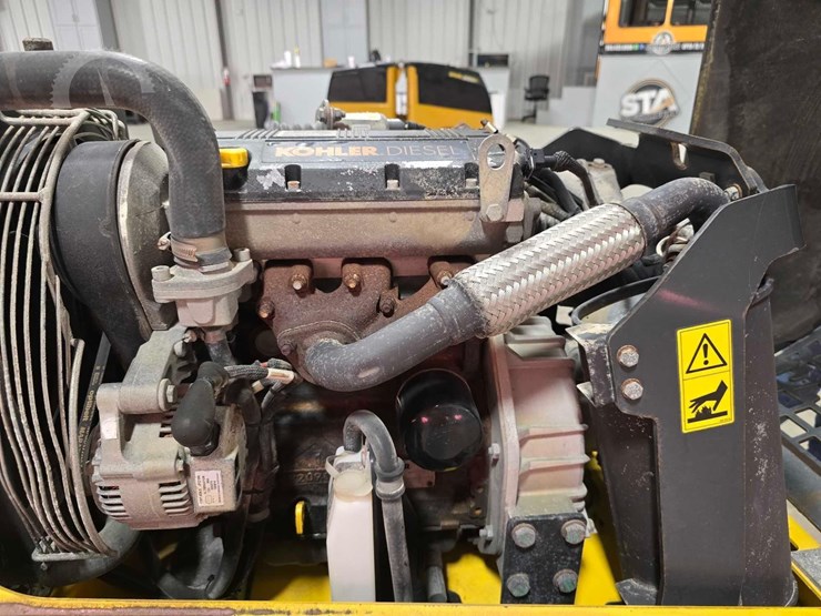 2019-bomag-bmp8500-image-21