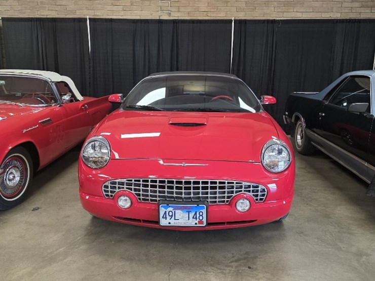 2003-ford-thunderbird-roadster-image-2
