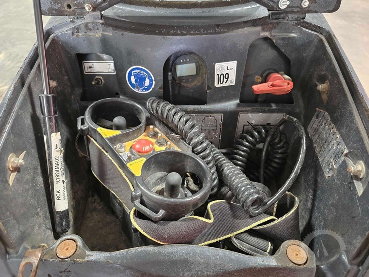2019-bomag-bmp8500-image-17