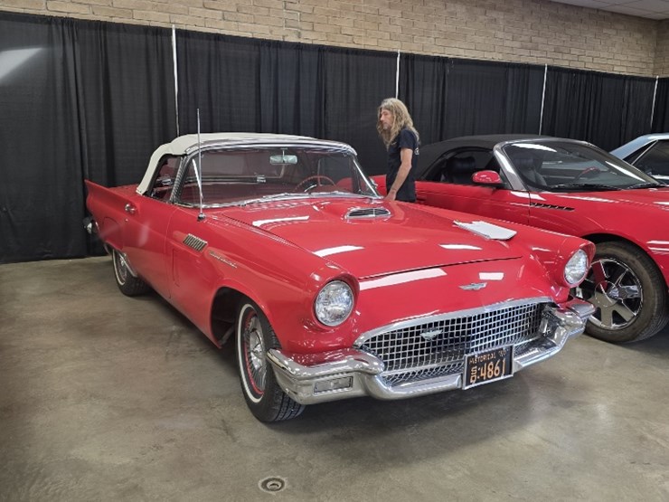 1957-ford-thunderbird-convertible-image-1