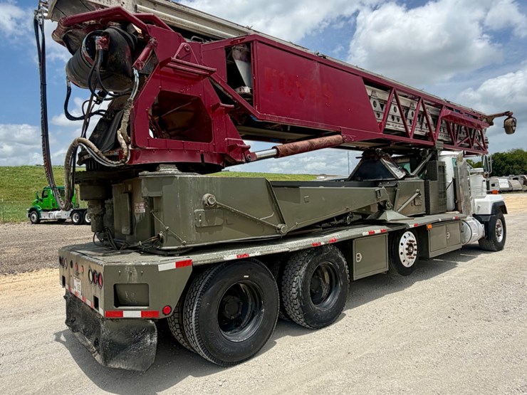 1999-mack-rd688s-image-7