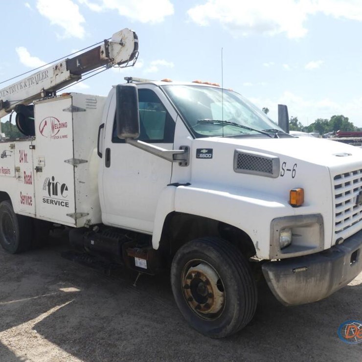 2005 MILLER BOBCAT 225