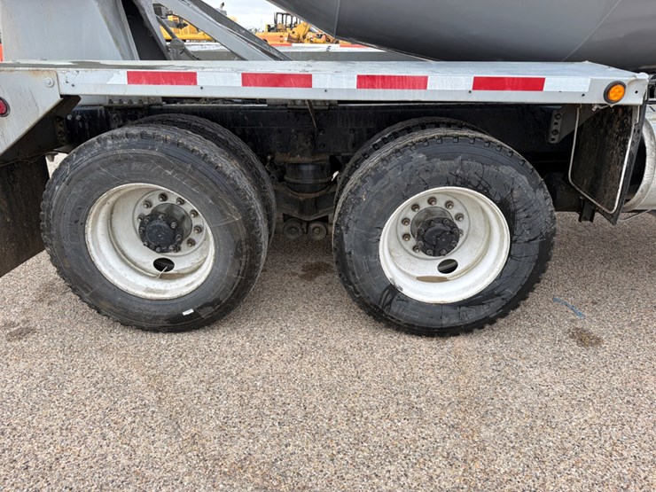 2016-kenworth-t880-image-7