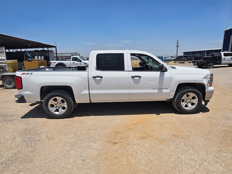 2014-chevrolet-1500-image-3