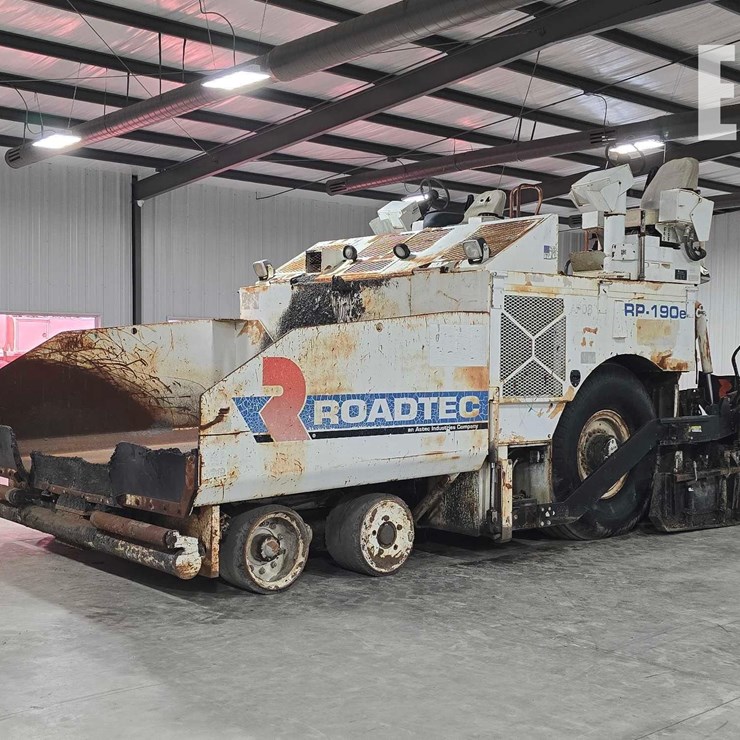 2008 ROADTEC RP190E