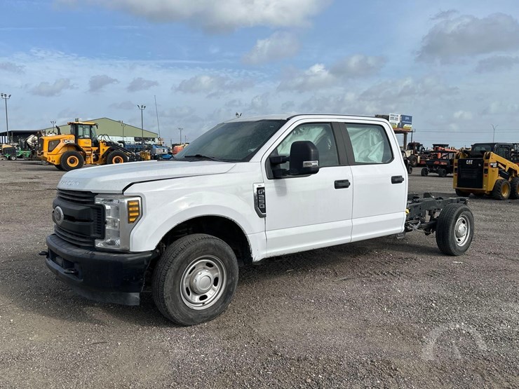 2019-ford-f250-image-1