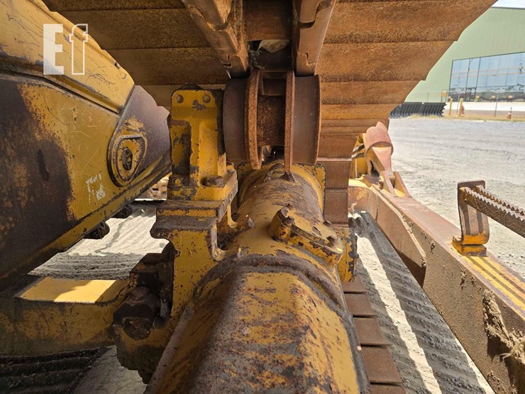 2018-caterpillar-d6t-lgp-image-42