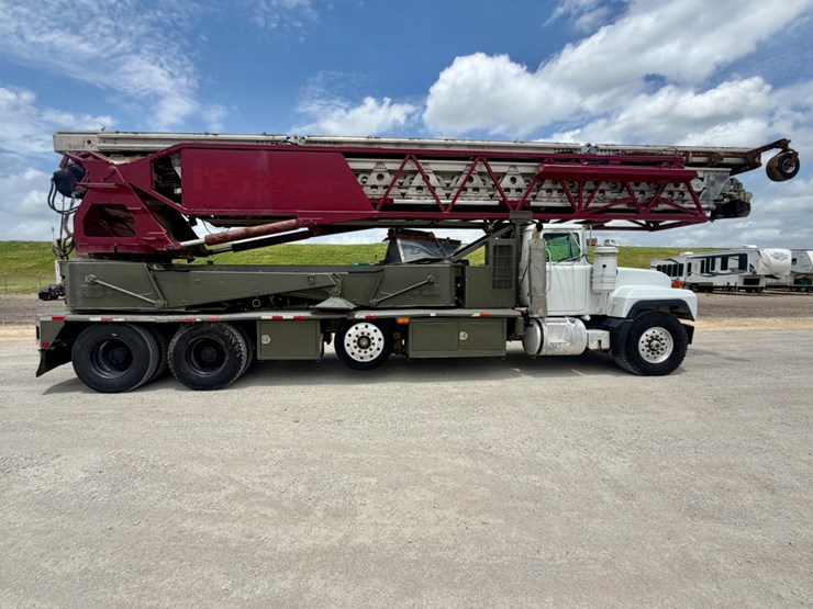 1999-mack-rd688s-image-8