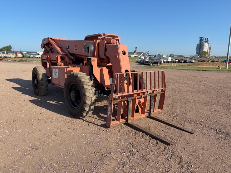 lull-international-644b-42-telehandler-image-2