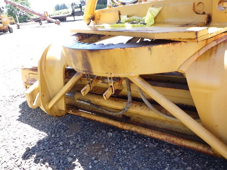 mitsubishi-mg130-motor-grader-image-26