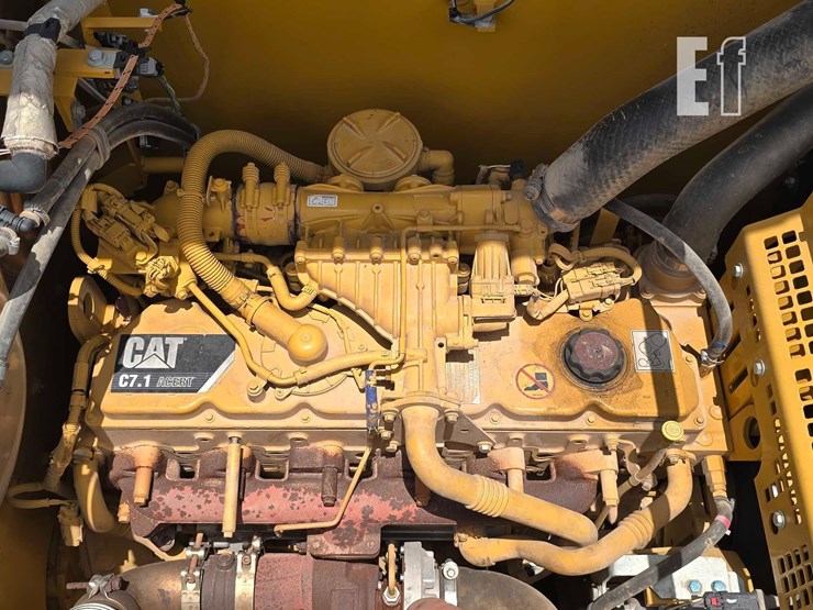 2017-caterpillar-323fl-image-26