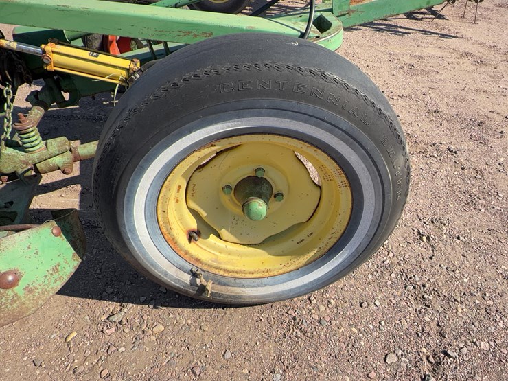 john-deere-450-image-7