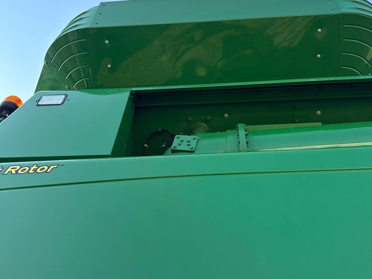 2011-john-deere-9770-sts-image-122