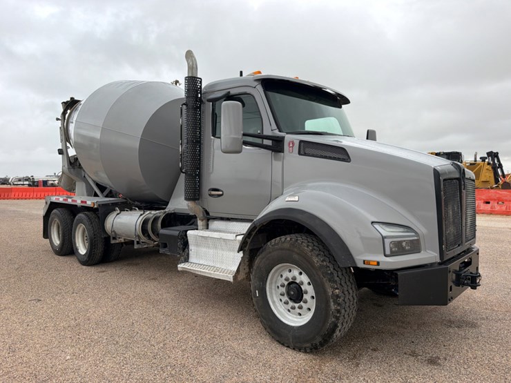 2016-kenworth-t880-image-4