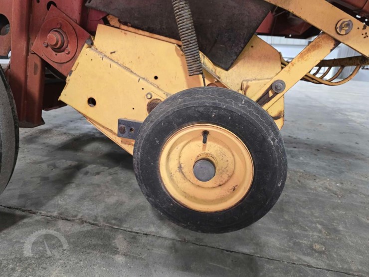 new-holland-678-image-15