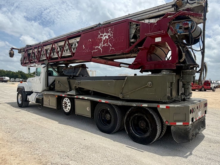 1999-mack-rd688s-image-5
