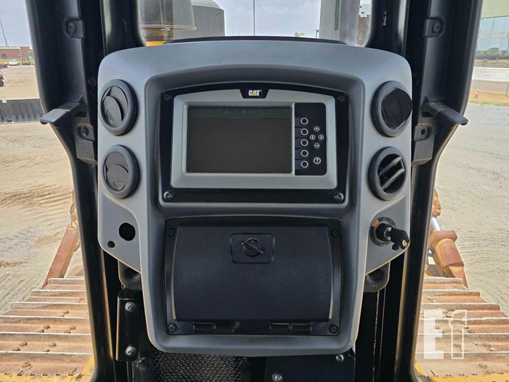 2018-caterpillar-d6t-lgp-image-14